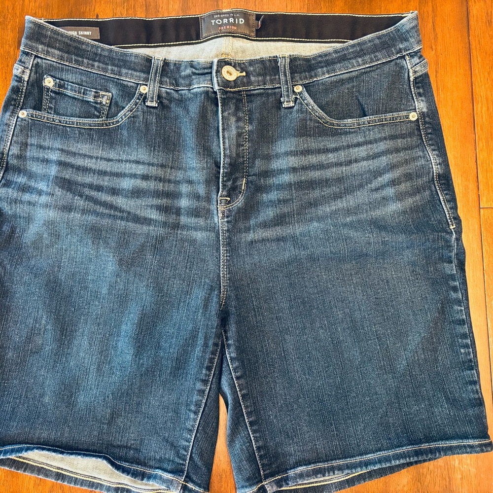 Torrid Dark Blue Sky High Skinny 7in Inseam Denim Shorts. Shipped USPS Priority